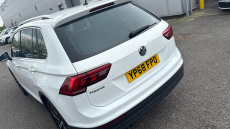 Volkswagen Tiguan 1.4 TSi 125 SE Nav 5dr Petrol Estate